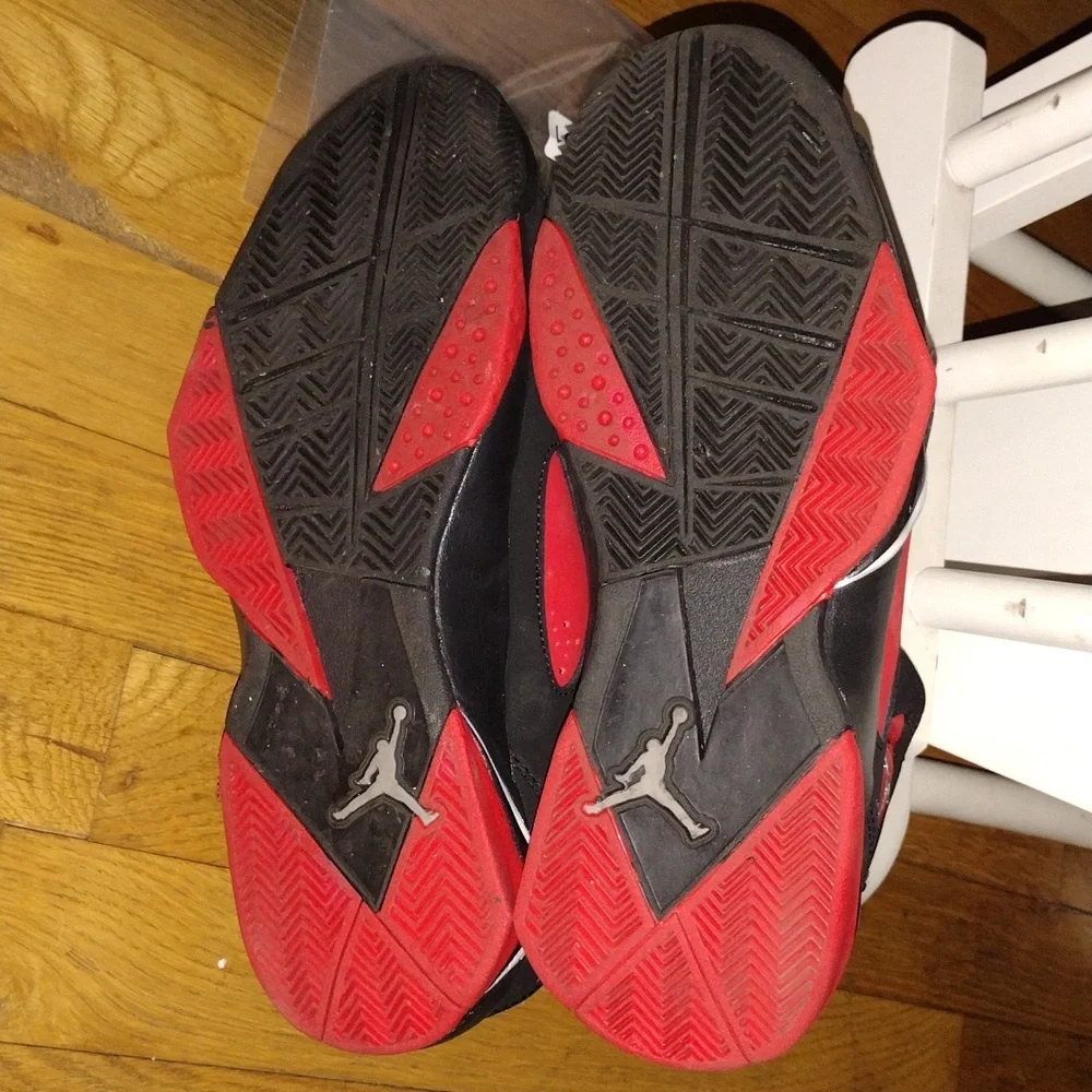 Jordan True Flight Black And Red Sneakers - Picture 6 of 8